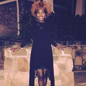 Meet your Posher, Lauren